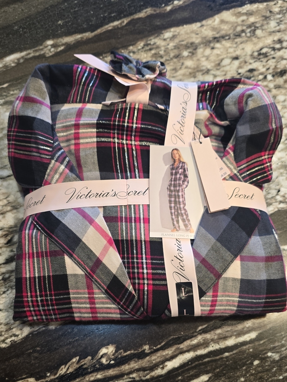 NWT Victoria's Secret Navy, Pink & White Plaid Flannel Pajama Set Large